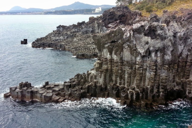 Acantilado Jusangjeolli en Jeju, Corea del Sur